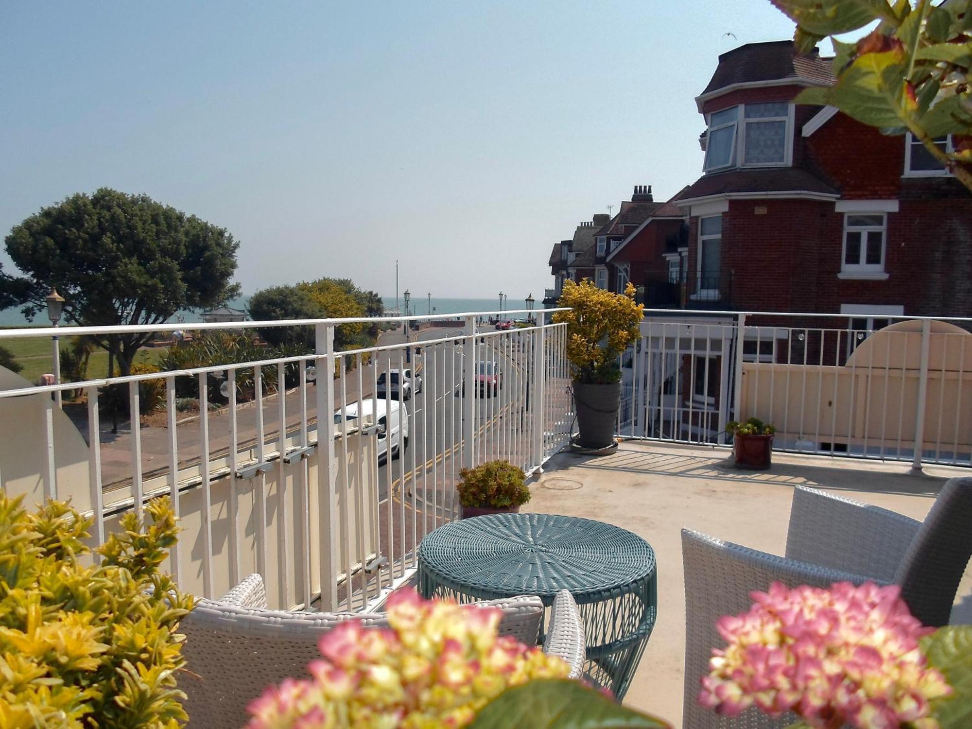 The New England Hotel Eastbourne Eksteriør billede